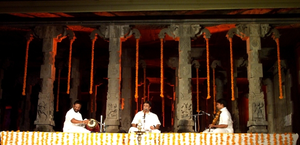 Sanjay Subramaniam in concert at the Panchanadeeshwara Temple.